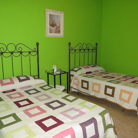 Hostal Restaurante Reina El Tejar Екстериор снимка